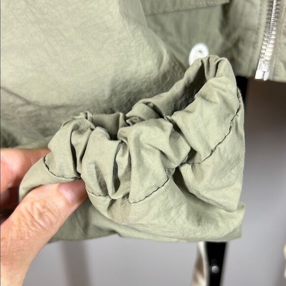 SO Green Utility Jacket Cropped Style - Picture 7 of 8